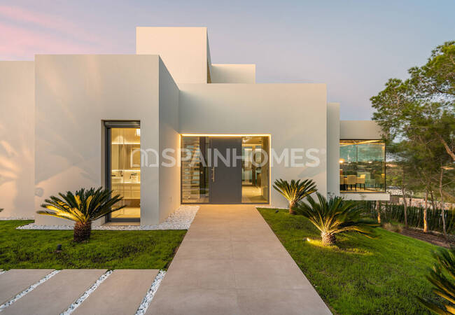 Luxury Villa with a Pool in San Miguel De Salinas Alicante 6