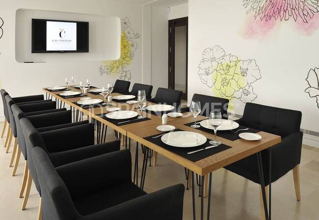 Detached Real Estate with Pools in Alicante San Miguel 24