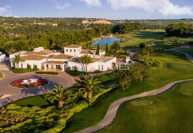 Detached Villa in a Golf Resort in San Miguel De Salinas 2