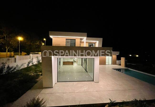 Alicante Calpe'de Peñon De Ifach Manzaralı Lüks Ev 2