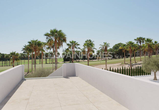 Algorfa'da Teraslı ve Havuzlu Şık Tasarımlı Villalar 4