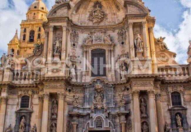 Detached Beachfront Villas with Luxury Design in Torrevieja 13