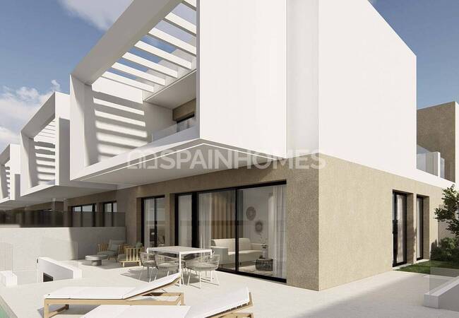 Semi-detached Houses with Pools in Dolores Alicante 1