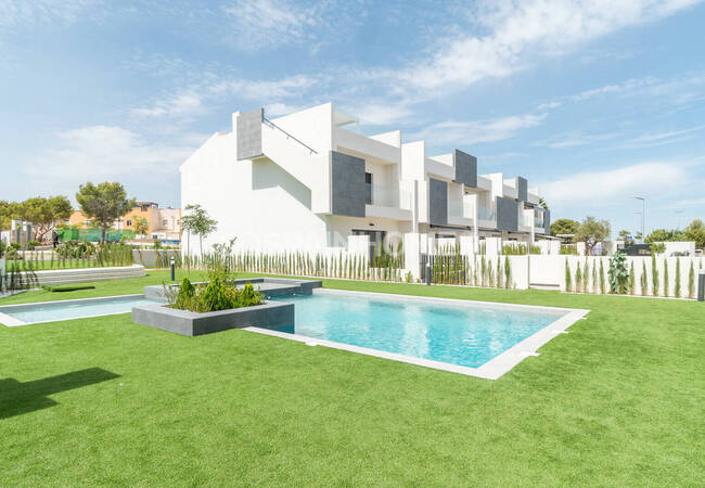 Appartementen Dichtbij Voorzieningen In Torrevieja Los Altos