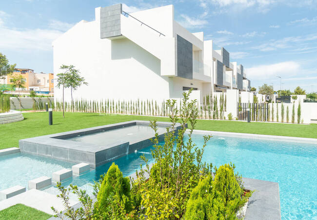 Appartementen Dichtbij Voorzieningen In Torrevieja Los Altos 1