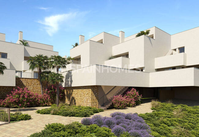 5-bedroom Villas with Luxe Design Close to Beach in Alicante 7