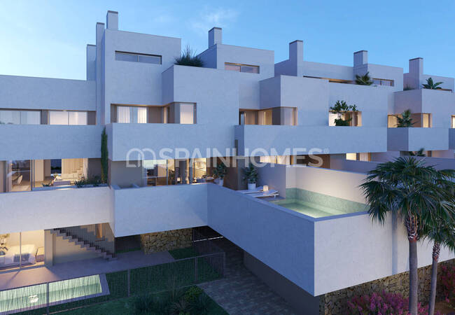 5-bedroom Villas with Luxe Design Close to Beach in Alicante 11