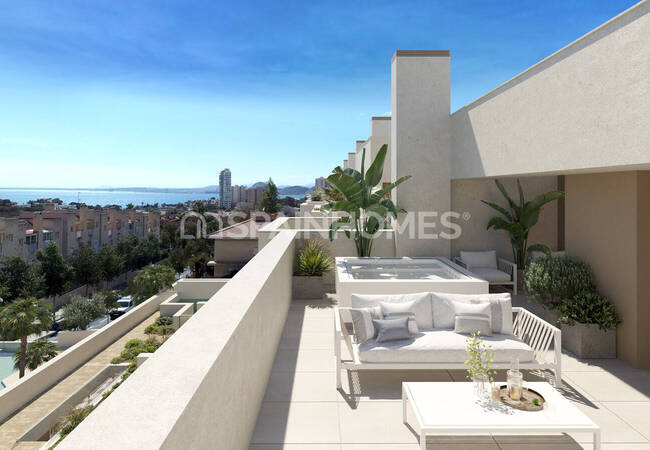 5-bedroom Villas with Luxe Design Close to Beach in Alicante 9