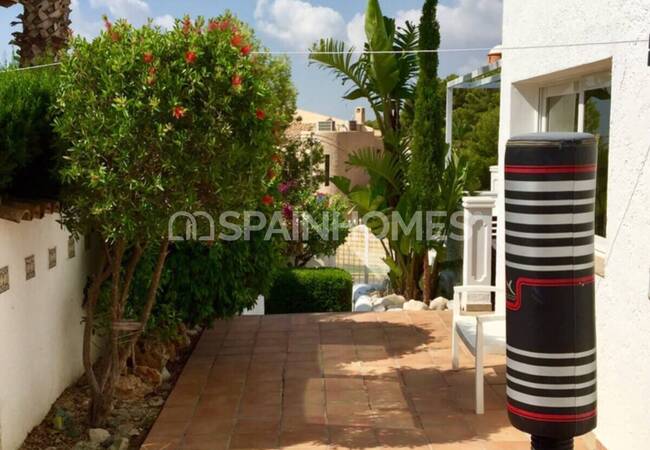 Villa Vue Mer Avec 4 Chambres Et Une Piscine À Altea Alicante 3