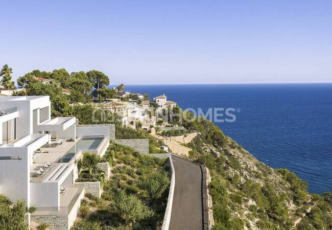 Propiedad De 5 Dormitorios Con Impresionantes Vistas Al Mar En Javea