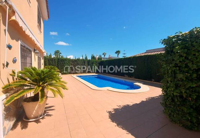 Вилла Под Ключ с Парковкой и Частным Бассейном в Сьюдад Кесада 12