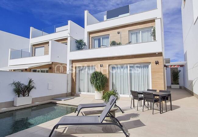 Просторный Двухквартирный Дом в Пилар-де-ла-Орадада 1