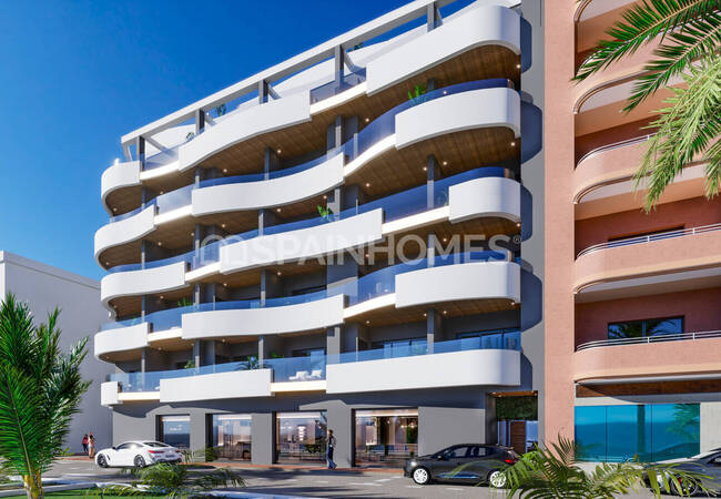 Torrevieja'da Çatı Havuzlu Sitede Satılık Daireler 2