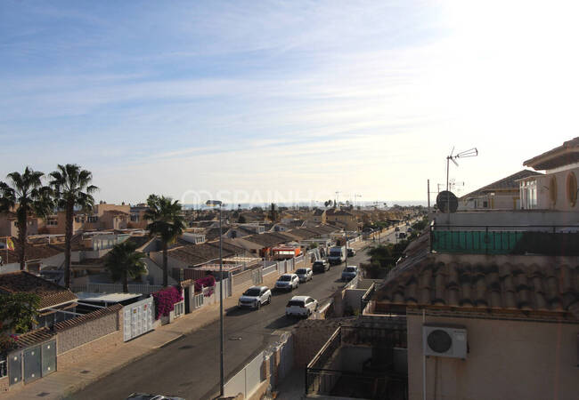 Ready-to-move Mediterranean House in La Zenia Alicante 10