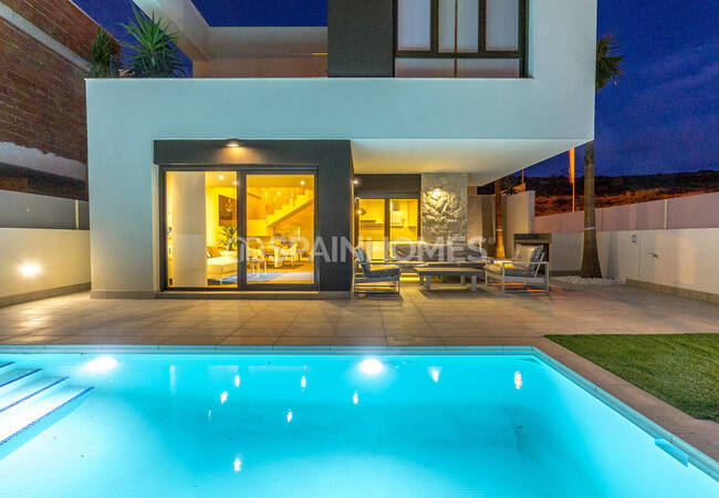 Detached Properties with 3 Bedrooms in Ciudad Quesada 4