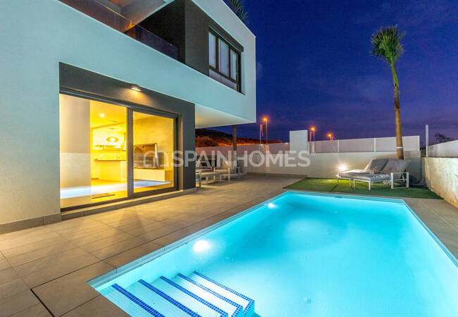 Detached Properties with 3 Bedrooms in Ciudad Quesada 5