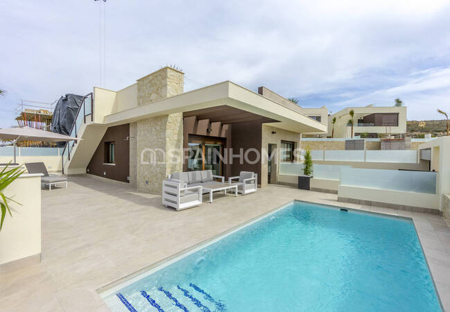 Detached Properties with 3 Bedrooms in Ciudad Quesada 9