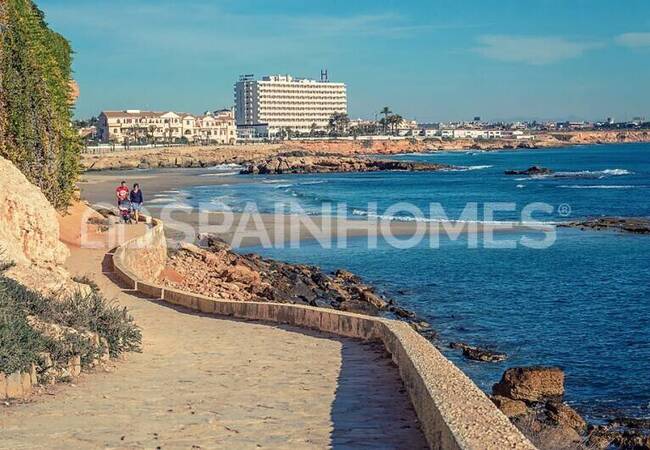 Роскошные виллы с общим бассейном в Ориуэле, Аликанте 25