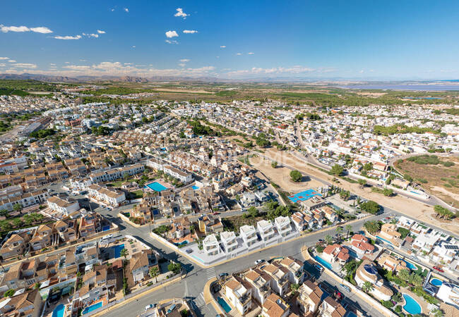 Шикарные Дома с Частными Бассейнами в Вилламартине в Аликанте 11