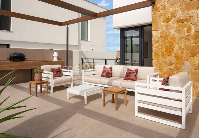 4-bedroom Detached Properties Close to Beach in Orihuela 6