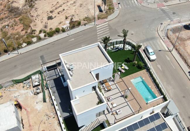 4-bedroom Detached Properties Close to Beach in Orihuela 13