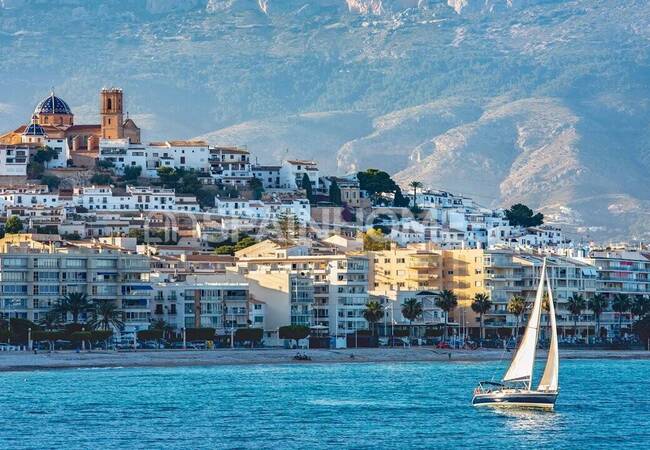 Altea'da Sahile Yakın Çevre Dostu Tasarımlı Daireler 11