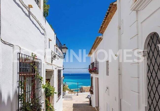 Квартиры с экологичным дизайном рядом с пляжем в Альтее 15