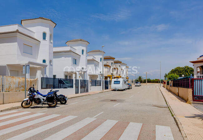 Отдельные Виллы С 3 Спальнями В Сан Фульхенсио Аликанте 24