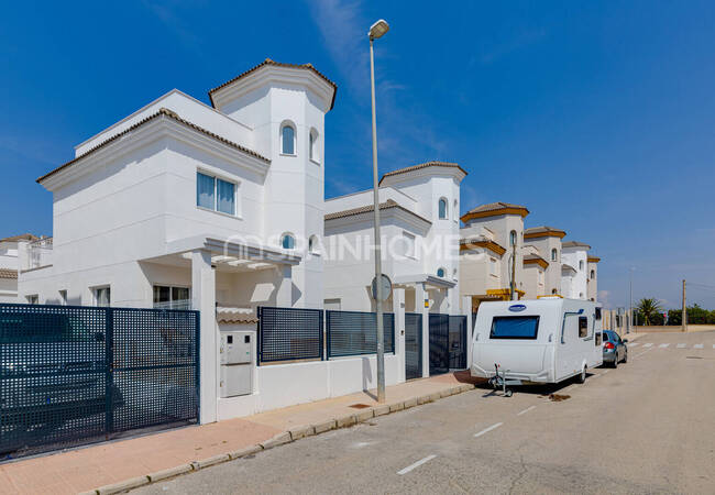 Отдельные Виллы С 3 Спальнями В Сан Фульхенсио Аликанте 2