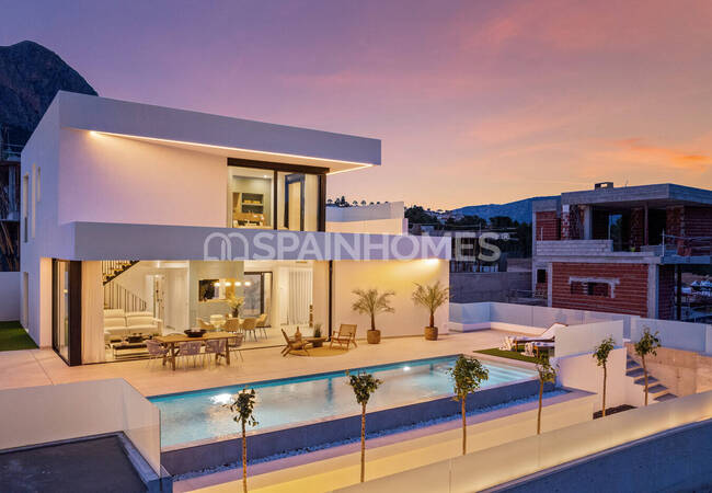 Vrijstaande Ruime Huizen In Polop Centro Alicante 17