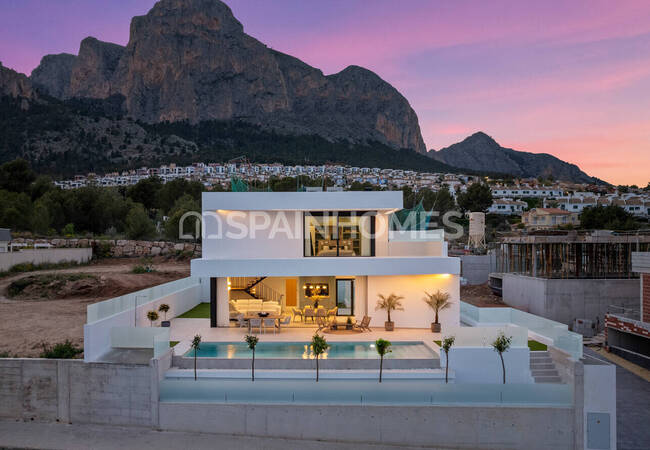 Vrijstaande Ruime Huizen In Polop Centro Alicante 15