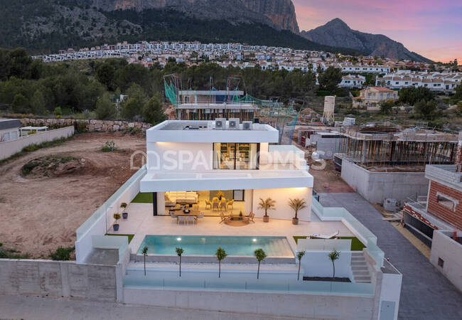 Vrijstaande Ruime Huizen In Polop Centro Alicante 14