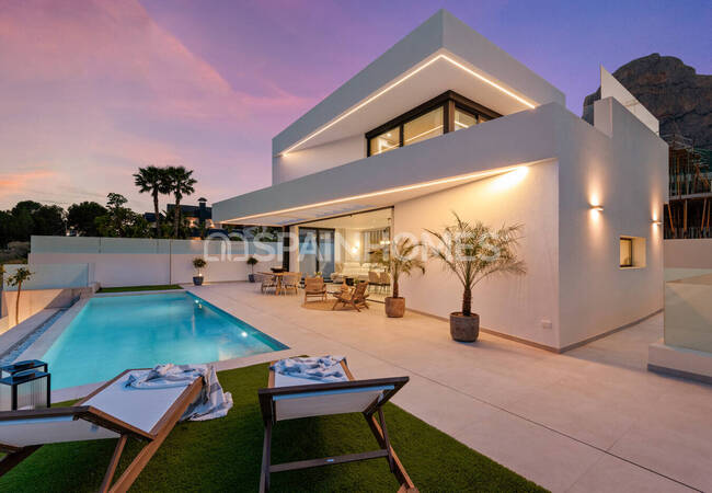 Vrijstaande Ruime Huizen In Polop Centro Alicante 21