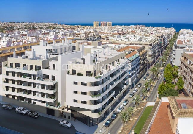 2 and 3-bedroom Apartments Near the Sea in Torrevieja 6