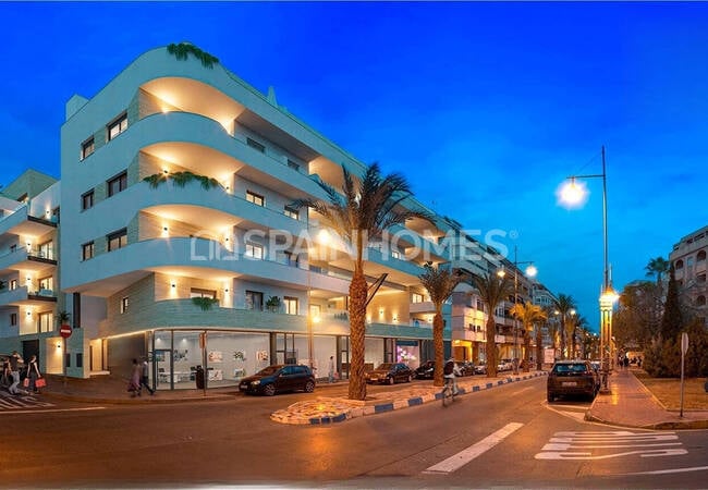 2 and 3-bedroom Apartments Near the Sea in Torrevieja 1