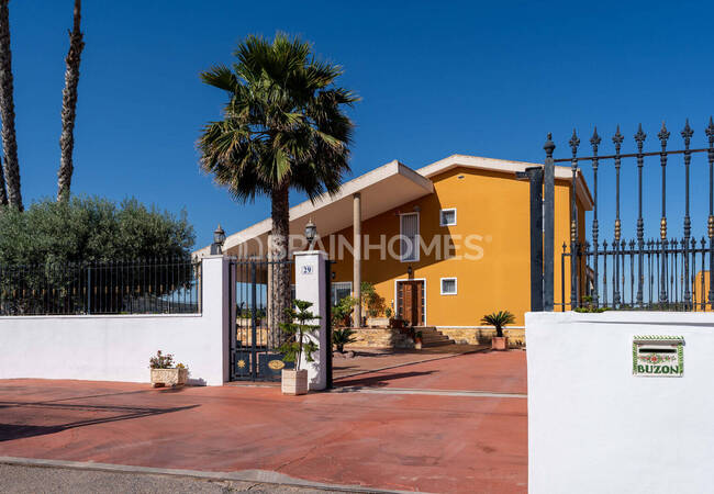 Rymlig Villa Med Pool Och Parkering I Orihuela Centro 9
