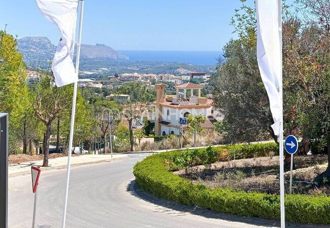 3-bedroom Houses in a Tranquil Area in Polop Alicante 2