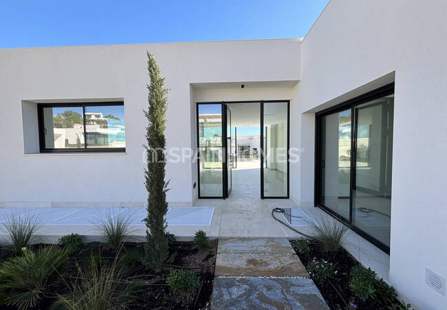 San Miguel De Salinas'ta Golf Sahasına Yakın Havuzlu Villalar 9