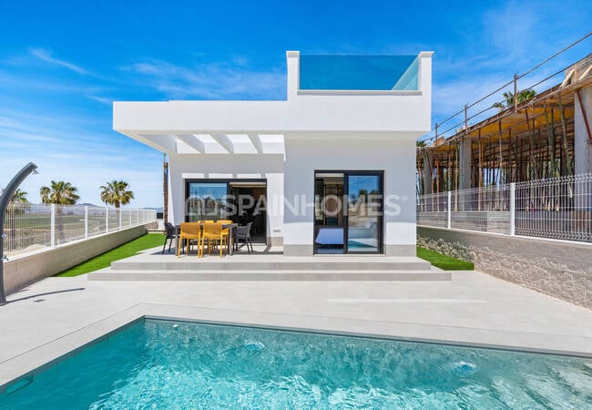 Villa's Dichtbij De Voorzieningen In Algorfa Alicante 2