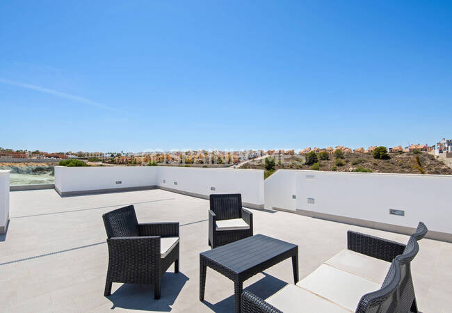 فلل منفصلة بالقرب من وسائل الراحة في ألجورفا أليكانتي 12