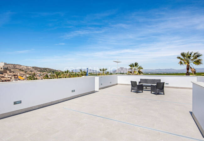 فلل منفصلة بالقرب من وسائل الراحة في ألجورفا أليكانتي 14