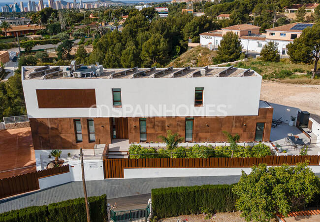 Benidorm Alicante'de Panoramik Manzaralı Lüks Villa 22