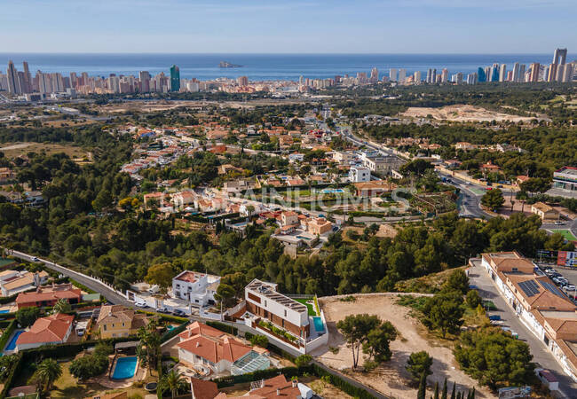 Benidorm Alicante'de Panoramik Manzaralı Lüks Villa 63