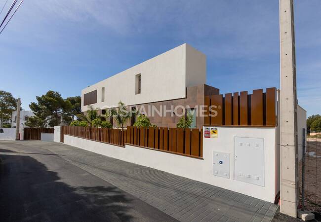 Benidorm Alicante'de Panoramik Manzaralı Lüks Villa 24