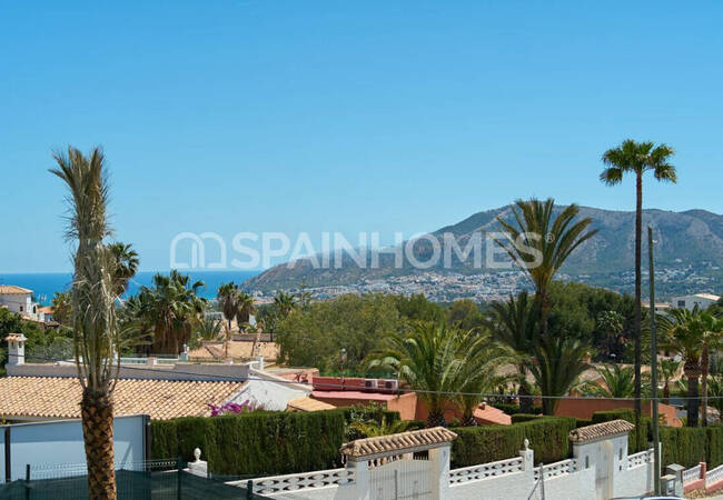 منازل حديثة مع مسابح خاصة في ألفاز ديل بي 12