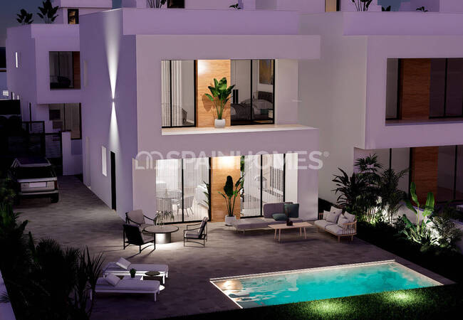 Stilvolle Häuser Mit Pools In Strandnähe In La Zenia Orihuela 2