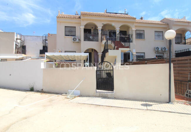 Appartement Dichtbij De Voorzieningen In La Zenia Alicante