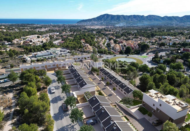 Adosados Con Estilo En Un Complejo Con Piscina En Alicante La Nucia 7