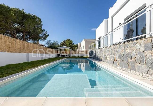 Altea Santa Clara'da Müstakil Şık Tasarımlı Villa 3