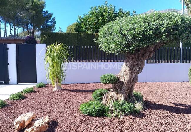 Altea Santa Clara'da Müstakil Şık Tasarımlı Villa 38